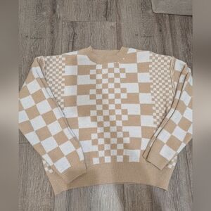 Stylish Checkered Tan and White Women's Sweater